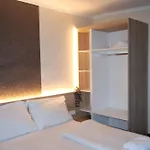 Amadeus Hotel 3*