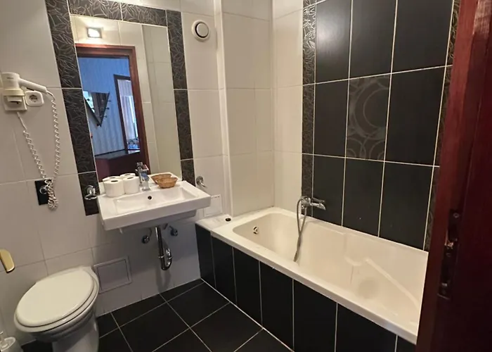 阿玛迪斯酒店 3*